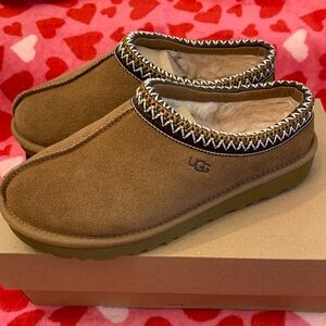 UGG Tasman